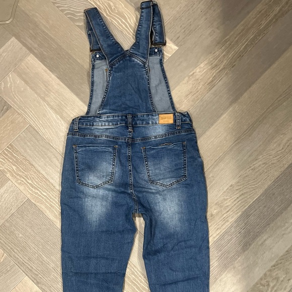 Women’s Overalls - Picture 10 of 11